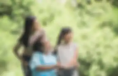 Pentingnya Remaja Kasih Perhatian untuk Lansia agar Mereka Bahagia