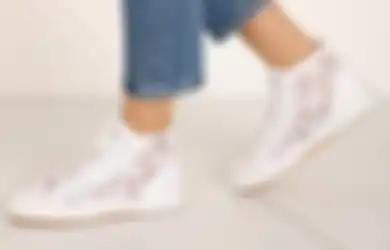Sesuai Karakter, Ini 5 Model Sepatu yang Cocok Buat Zodiak Aquarius!