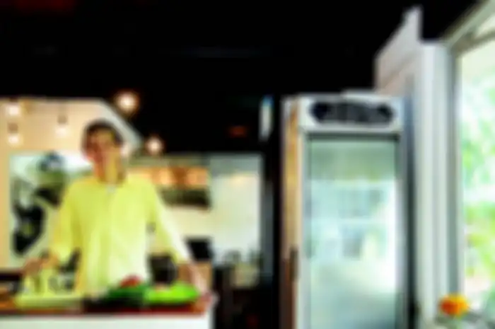Max Mandias, chef spesialis makanan sehat, pemilik Burgreen, restoran organik sejak 2013.