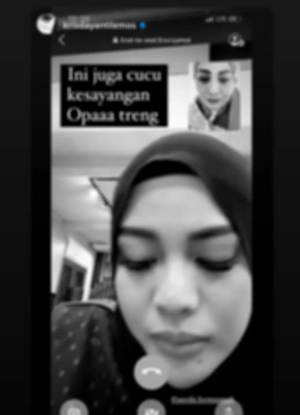 Krisdayanti bagikan momen video call dengan Aurel.