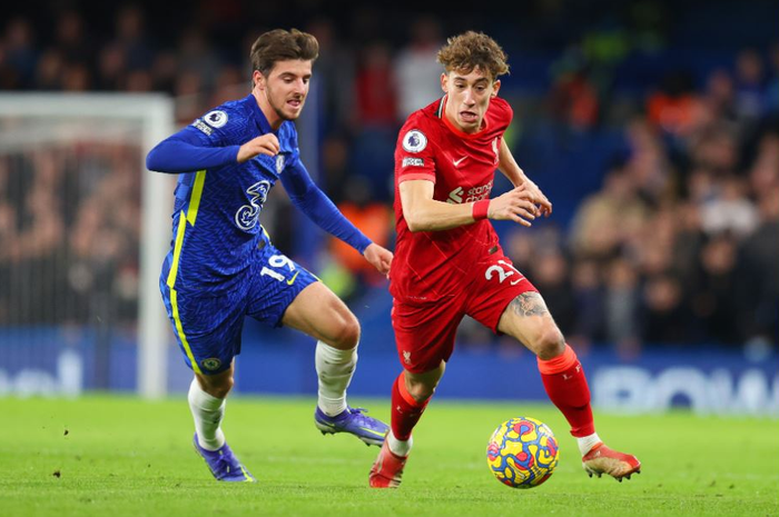 Chelsea dan Liverpool harus rela berbagi angka dalam laga paling seru dalam 24 tahun terakhir di Liga Inggris 2021-2022.