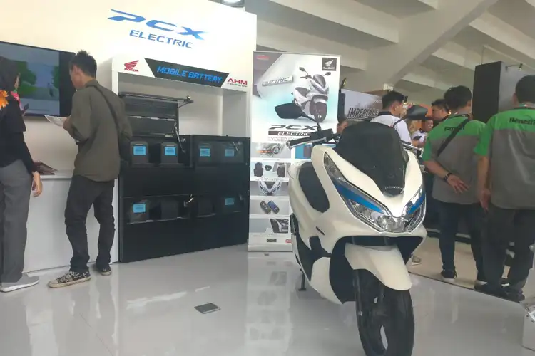 Padahal Bebas Pajak, AHM Belum Mau Jual Motor Listrik Honda PCX Electric, Apa Kemahalan?