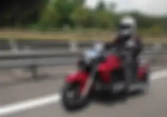 Puasa Tetap Lancar dan Konsentrasi Saat Naik Motor, Simak Tipsnya dari Pakar Safety Riding