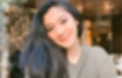 Kerap Ditodong Kapan Nikah, Naysilla Mirdad Hebohkan Warganet dengan Potretnya dalam Balutan Gaun Pengantin, Sudah Nikah? 