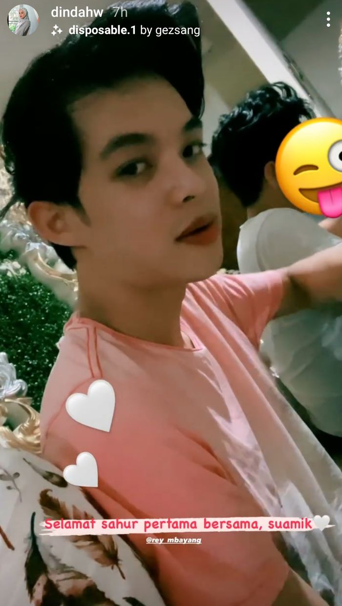 Postingan Dinda Hauw