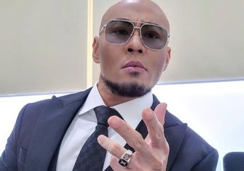 Kuak Arti dan Asal Usul Nama Panggungnya yang Makin Mentereng di Dunia Hiburan, Deddy Corbuzier Blak-blakan Bongkar Kisah Cintanya dengan Anak Kuliahan: Gue Dulu Gak Naik Kelas 2 Kali