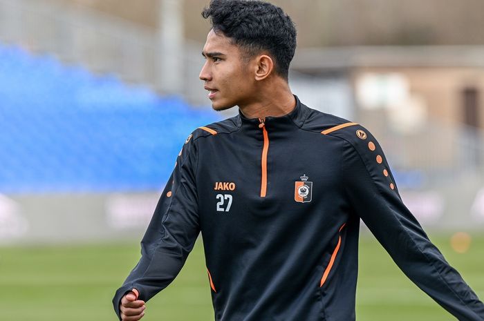 Pemain timnas Indonesia, Marselino Ferdinan menjalani debut bersama KMSK Deinze.