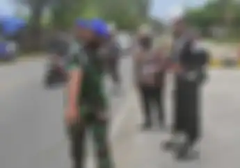Aneh Tapi Nyata, Pasutri Berboncengan Naik Motor Honda Vario Tewas Ditabrak Anaknya Sendiri