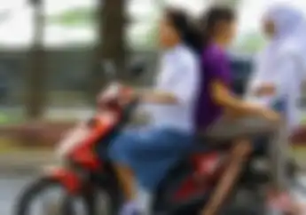 Ternyata, Begini Alasannya Bikin Sim Harus Berumur 17 Tahun..