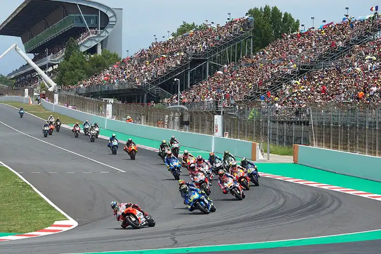 Starting Grid MotoGP Catalunya 2019, Marc Marquez Dikepung 4 Pembalap Yamaha, Duo Ducati Tercecer