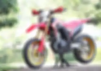 Keren Banget Sih, Honda CRF 150  Jadi Supermoto Ala Aprilia RXV