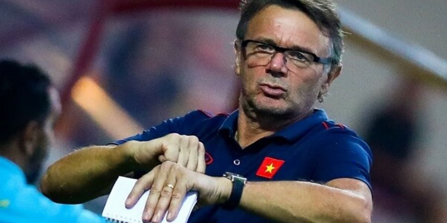 Ngebet Banget, Troussier Mengudak Pemain Keturunan Vietnam di Eropa