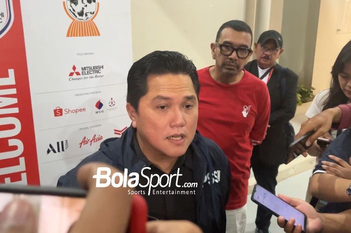 Ketum PSSI, Erick Thohir saat ditemui di Stadion Manahan Solo, usai laga timnas Indonesia Vs Filipina, Sabtu (21/12/2024).