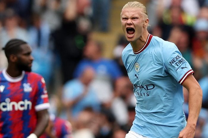 Striker Manchester City, Erling Haaland, merayakan gol ke gawang Crystal Palace dalam laga Liga Inggris di Stadion Etihad, Sabtu (27/8/2022).