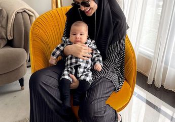 Gemes Banget! Intip Deretan Penampilan Zaskia Sungkar dan Ukkasya Sang Buah Hati, Pakai Outfit Kompakan