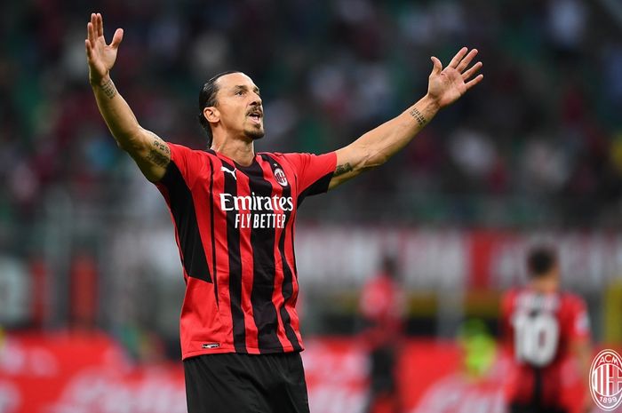 Injak usia 40 tahun, striker AC Milan, Zlatan Ibrahimovic, buktikan diri usia uzur tidak ringkih.