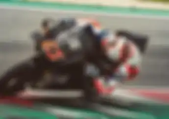 Valentino Rossi dan Muridnya Latihan Bareng, Kok Motornya Beda?
