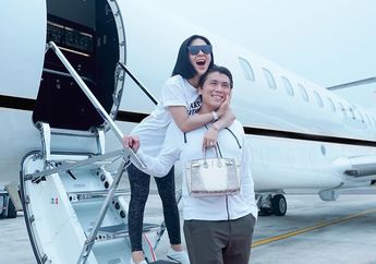 Peramal Beby Djenar Sempat Sebut Syahrini akan Lebih Mendominasi dalam Rumah Tangga, Pakar Ekspresi Baca Mimik Wajah Reino Barack: Mengikuti Apa Keinginan Istrinya....