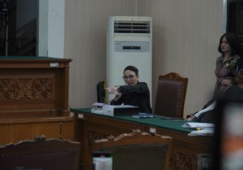 Menangis di Sidang, Nikita Mirzani Geram dan Tuding Analisis Ahli ITE Tidak Jelas