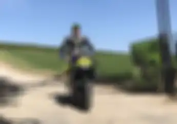 Terbongkar, Alasan Valentino Rossi Sering Latihan Dirt Track Bareng Muridnya, Ternyata Gak Cuma Genjot Fisik