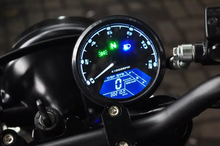 Makin Ganteng dan Lebih Lengkap,Segini Biaya Pasang Spidometer Digital Aftermarket di Kawasaki W175