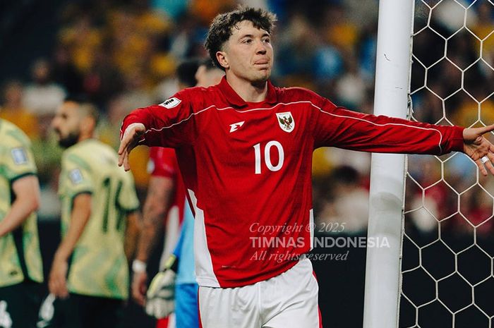 Pemain timnas Indonesia, Ole Romeny, melakukan selebrasi setelah mencetak gol ke gawang Australia, Kamis (20/3/2025).