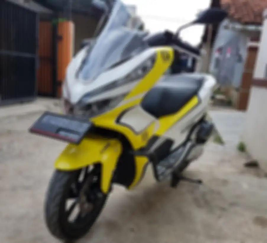 Pilihan windhailed buat Honda PCX