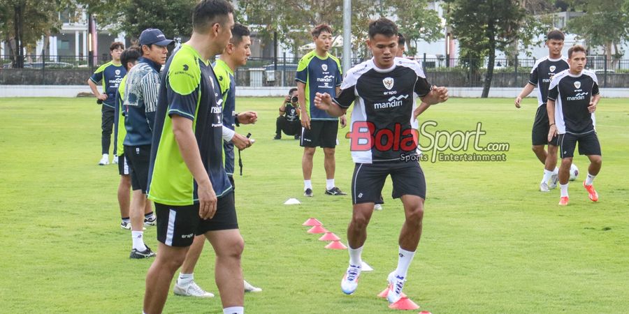 Ngidam Menit Bermain, Dimas Drajad Pasrahkan Posisinya di Timnas Indonesia pada Shin Tae-yong