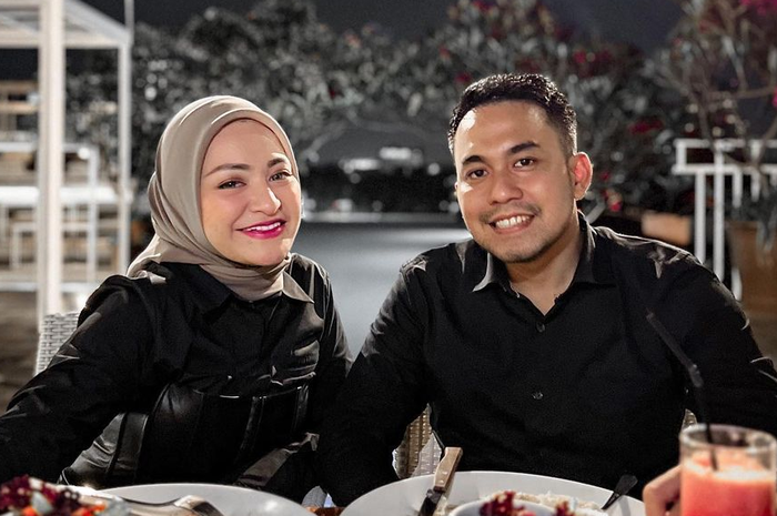 Nathalie Holscher CLBK dengan sang mantan pacar, Faris