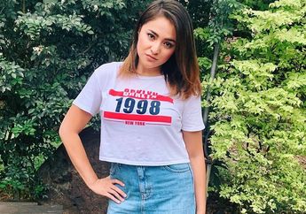 Intip Gaya Seksi Marshanda Pakai Shirt Dress Saat Liburan Bareng Pacar ke Luar Negeri, Serasi Banget!