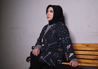 Ikutan Halu, Melly Goeslaw Bikin Netizen Ngakak dengan Unggah Potret Bareng Hyun Bin, Gong Yoo, hingga Lee Min Ho di Jet Pribadi