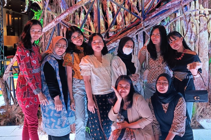 CewekBanget Besties