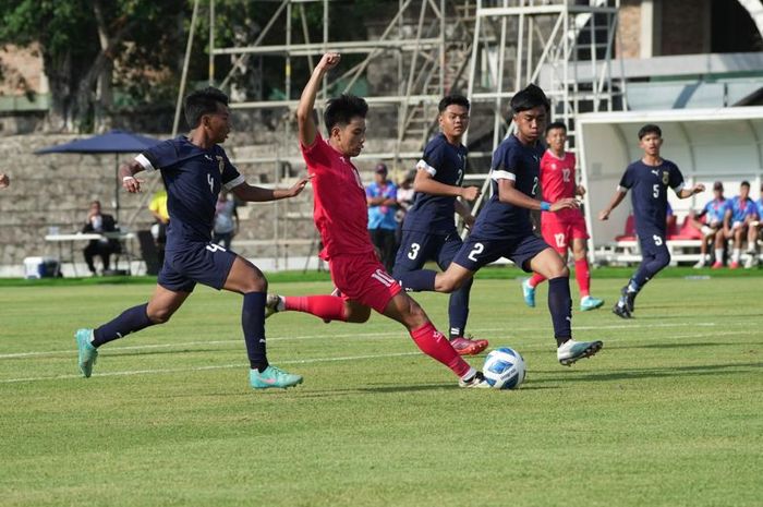 Vietnam vs Brunei Darussalam pada laga pertama Grup B ASEAN Cup U-16 2024 di Stadion Sriwedari, Solo, Jawa Tengah, Sabtu (22/6/2024). 