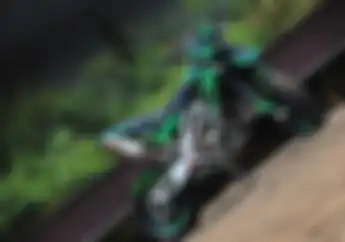 Aprillia SXV 550 Bermesin Kawasaki D-Tacker X 250, Lah Kok Bisa? Simak Modifikasinya..