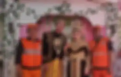 Jauh-jauh dari Austria ke Jakarta untuk Bertemu Jodoh, Bule Cantik Ini Mantap Nikahi Tukang Sapu Jalanan di Jakarta, Ternyata Ini Alasannya yang Tak Terduga!