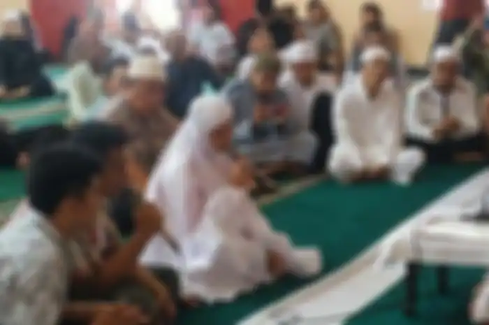Satu keluarga di Palembang ini resmi pindah ke Agama Islam dan Menjadi Mualaf.