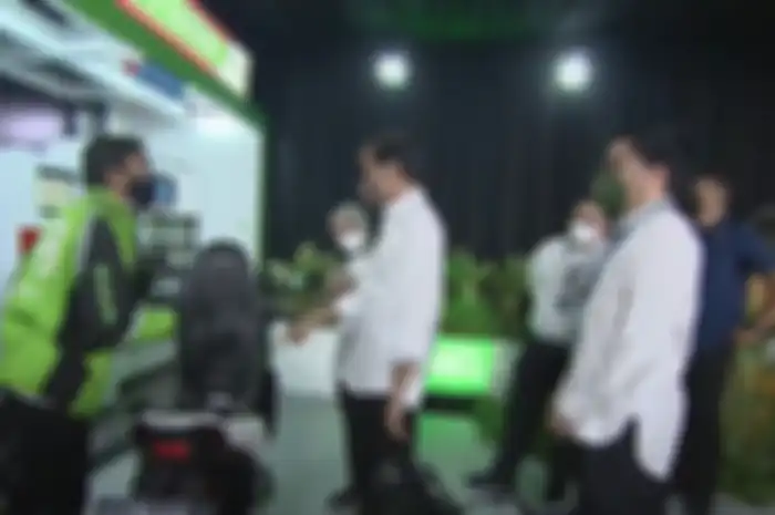 Motor listrik Gesits kolaborasi bareng Pertamina dan Gogoro, percepat penggunaan kendaraan listrik di Indonesia.