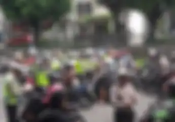 Stiker Sakti Tempel di Motor Langsung Bebas Tilang, Cukup Lakukan Ini Biar Dapat Stikernya