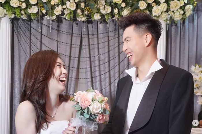 Pasangan Aya Ohori dan Ong Yew Sin resmi menikah