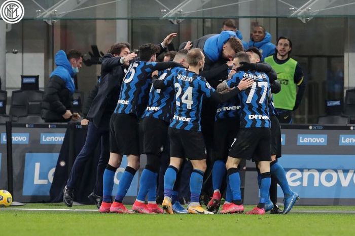 Inter Milan berhasil meraih pucuk klasemen Liga Italia berkat kemenangan 3-1 atas Lazio, 14 Februari 2021.