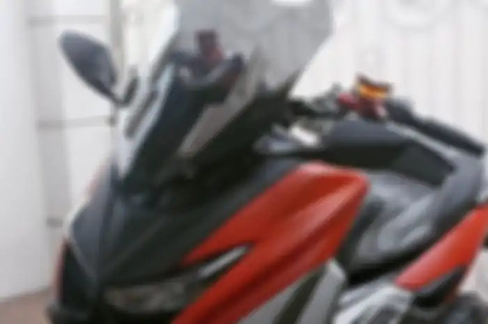Yamaha NMAX modifikasi garapan Lent Automodified.