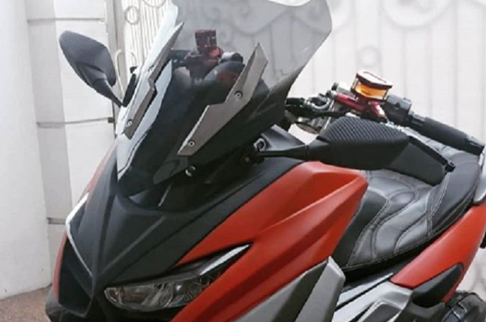 Yamaha NMAX modifikasi garapan Lent Automodified.