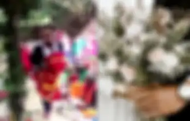 Ditinggal Nikah Berujung Duduk di Pelaminan dengan Sebatang Kayu, Pria Ini Dinikahkan oleh sang Ayah dengan Patung Gegara Tak Punya Uang