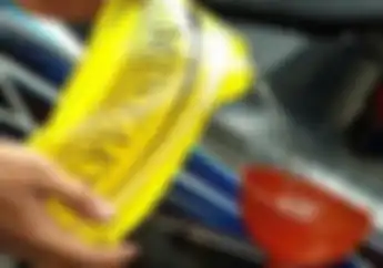 Viral Oli Mesin Campur Minyak Goreng, Oli Diesel Juga Pernah Dipakai Buat Motor, Bagaimana Efeknya?