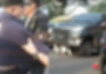 Tegang! Proses Penangkapan Mantan Ketua DPRD Surabaya, Coba Kabur Malah Lindas Motor Petugas