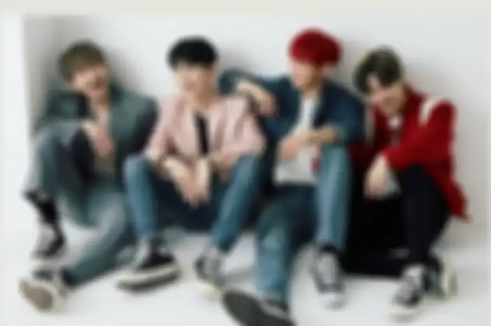 SHINee WORLD