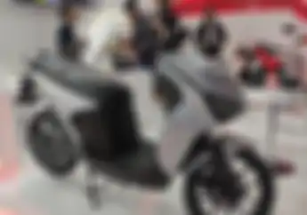 Pakai Motor Listrik Pengeluaran Jadi Hemat, Modal Ngecas Di Rumah