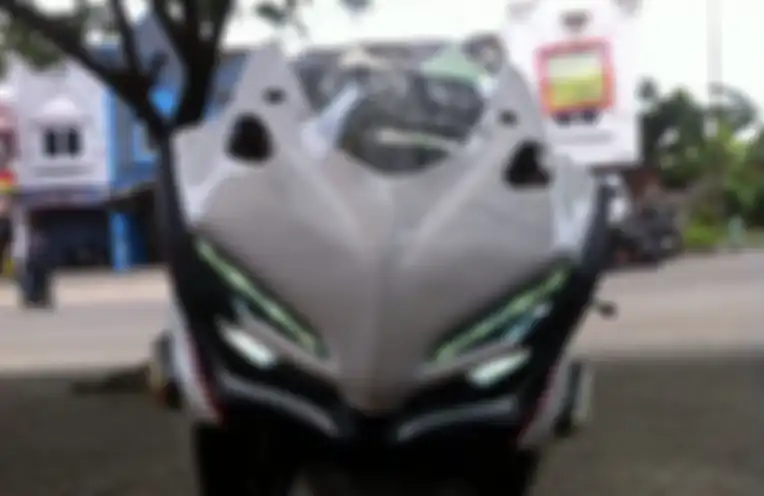 Tampilan Honda CBR150R bikin pangling dengan bodi aftermarket