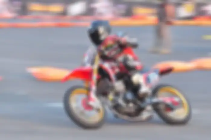 Bikin adem mesin motor balap trail Honda CRF 150L menggunakan oil cooler