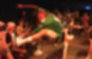 Ini Arti dan Sejarah Gerakan Two Step! Joget Pengiring Musik Hardcore